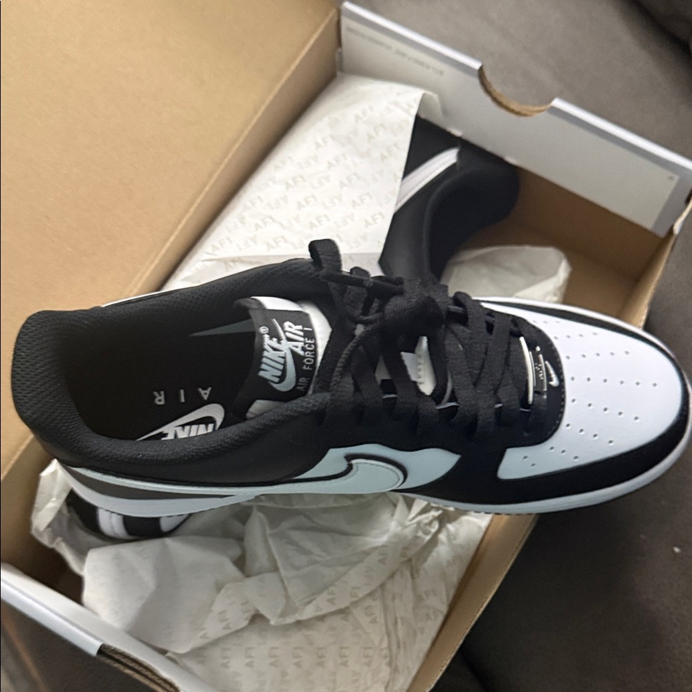 Nike Black and White Athletic Shoes